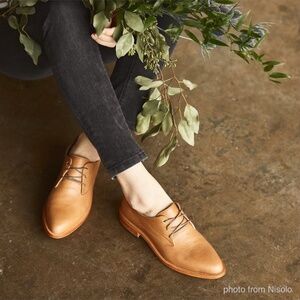 Nisolo James Oxford - Women’s - Almond - Size 8